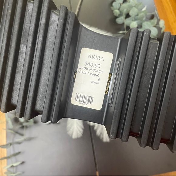 NWT AKIRA Azalea Wang Platform Wedges - Picture 3 of 5